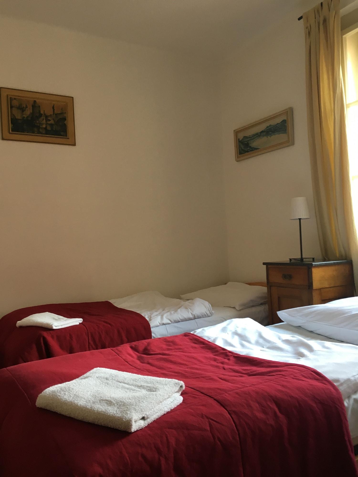 Hostel Rosemary Πράγα Εξωτερικό φωτογραφία