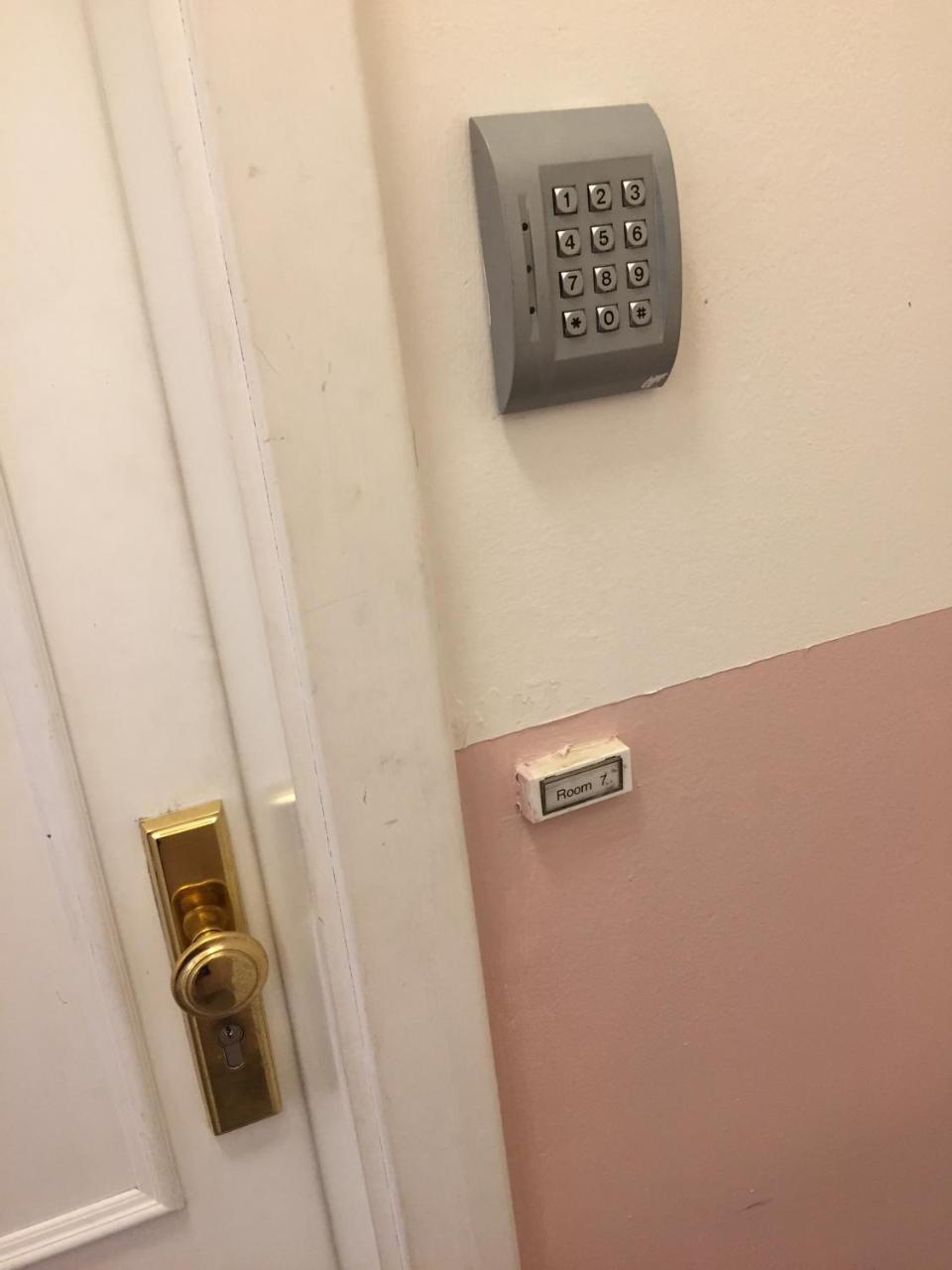 Hostel Rosemary Πράγα Εξωτερικό φωτογραφία
