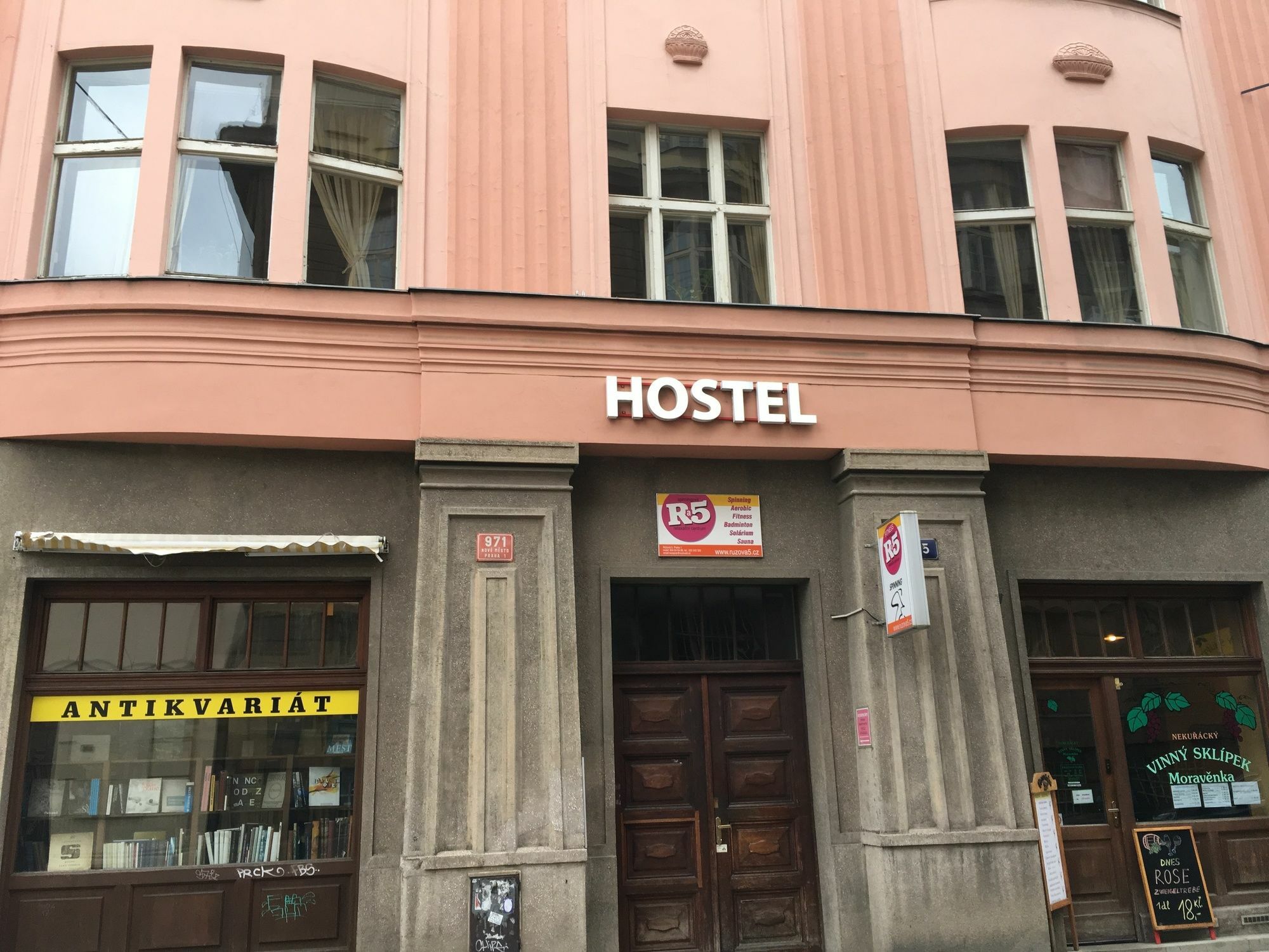 Hostel Rosemary Πράγα Εξωτερικό φωτογραφία
